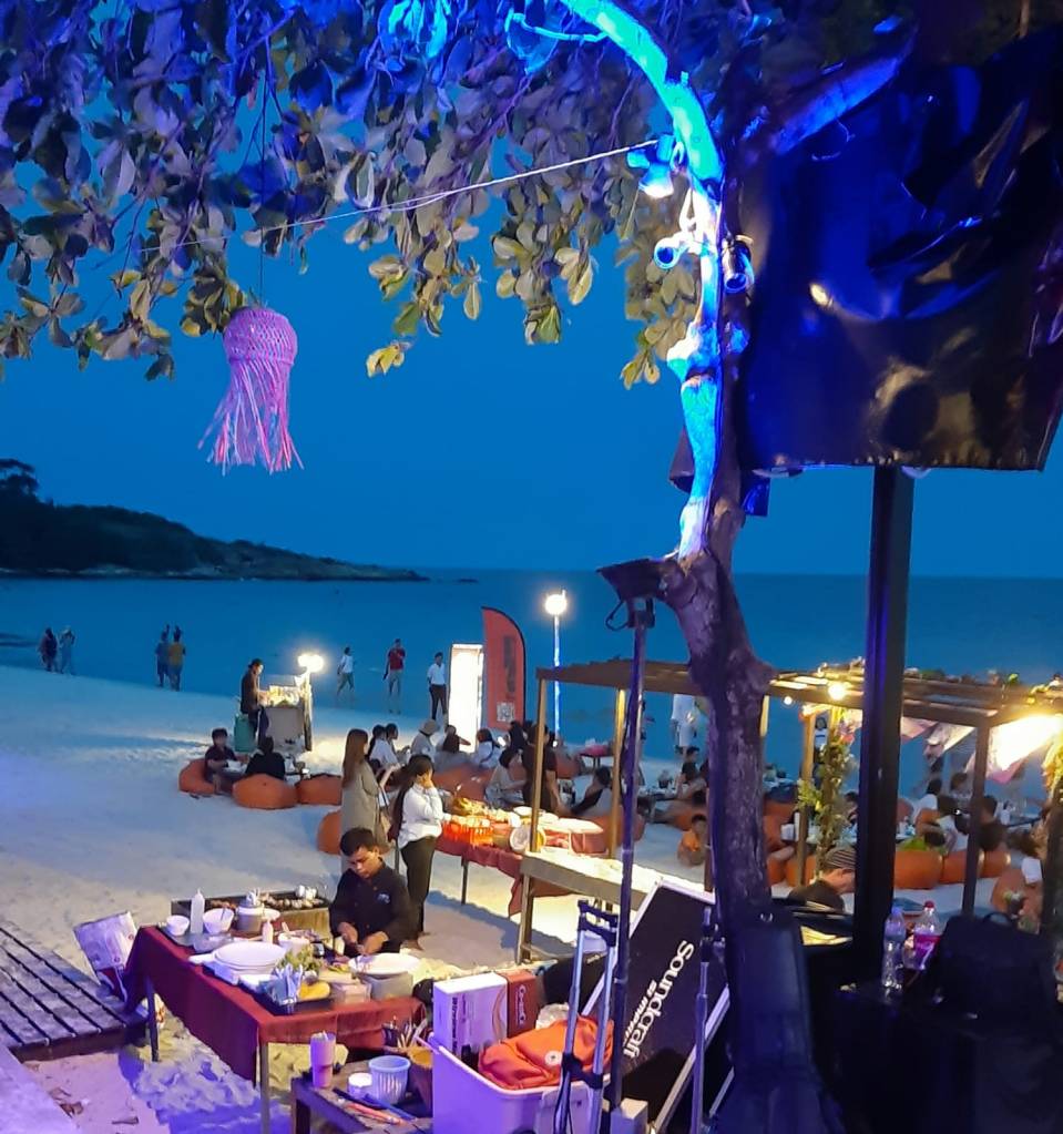 Koh Samet and August perfect climate