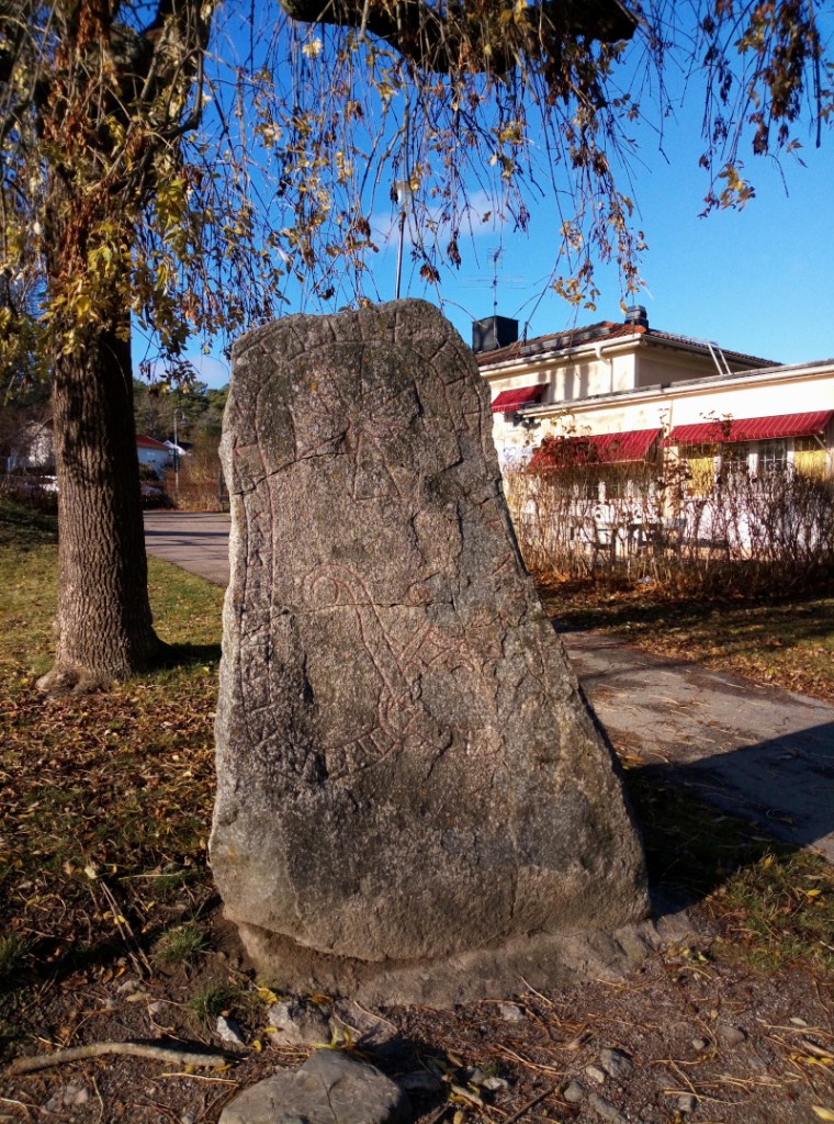 Sigtuna-pietre-runiche
