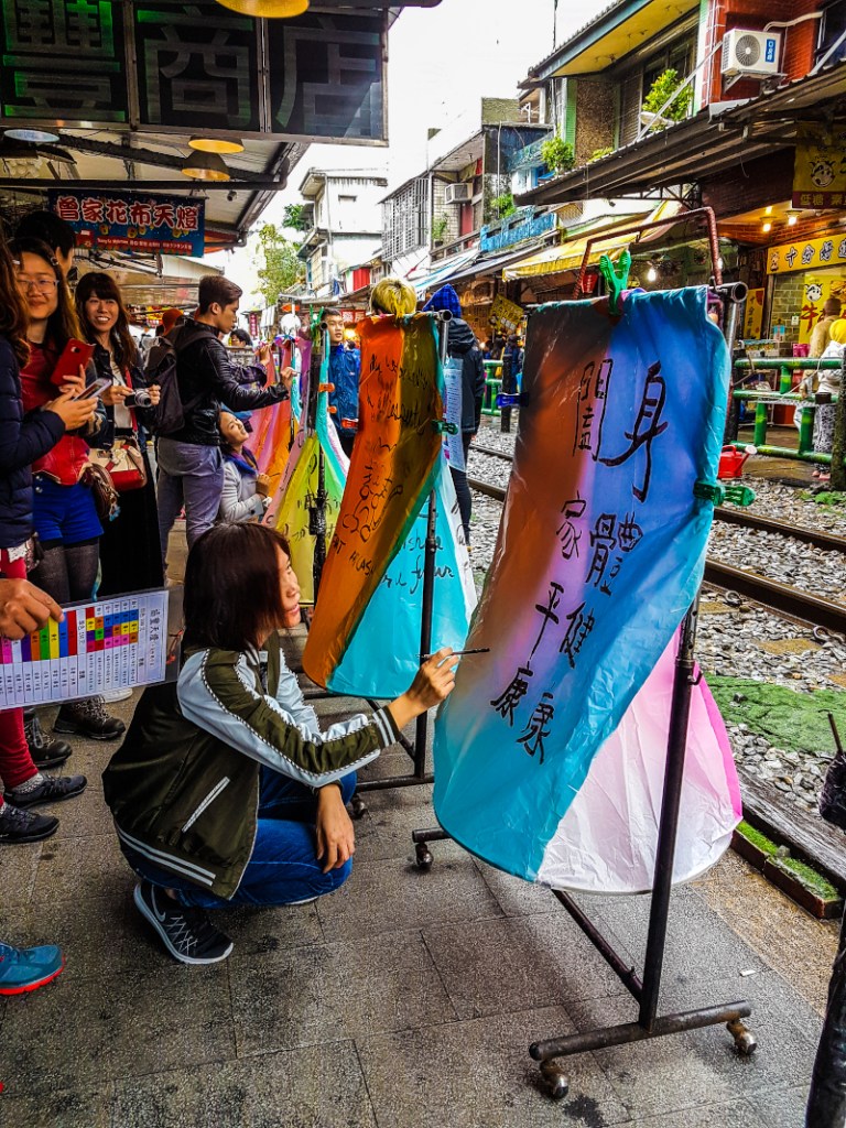 Taiwan-Taipei-sui-binari-della-Pingxi-Line.