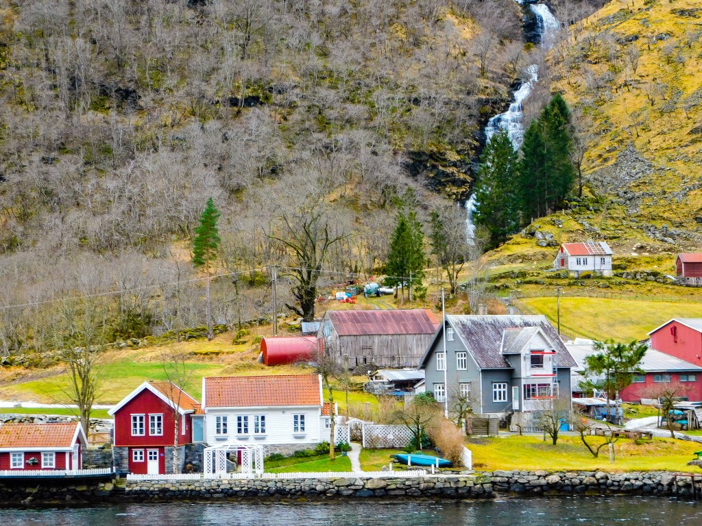Crociera sui fiordi: da Flåm a Gudvangen come farla