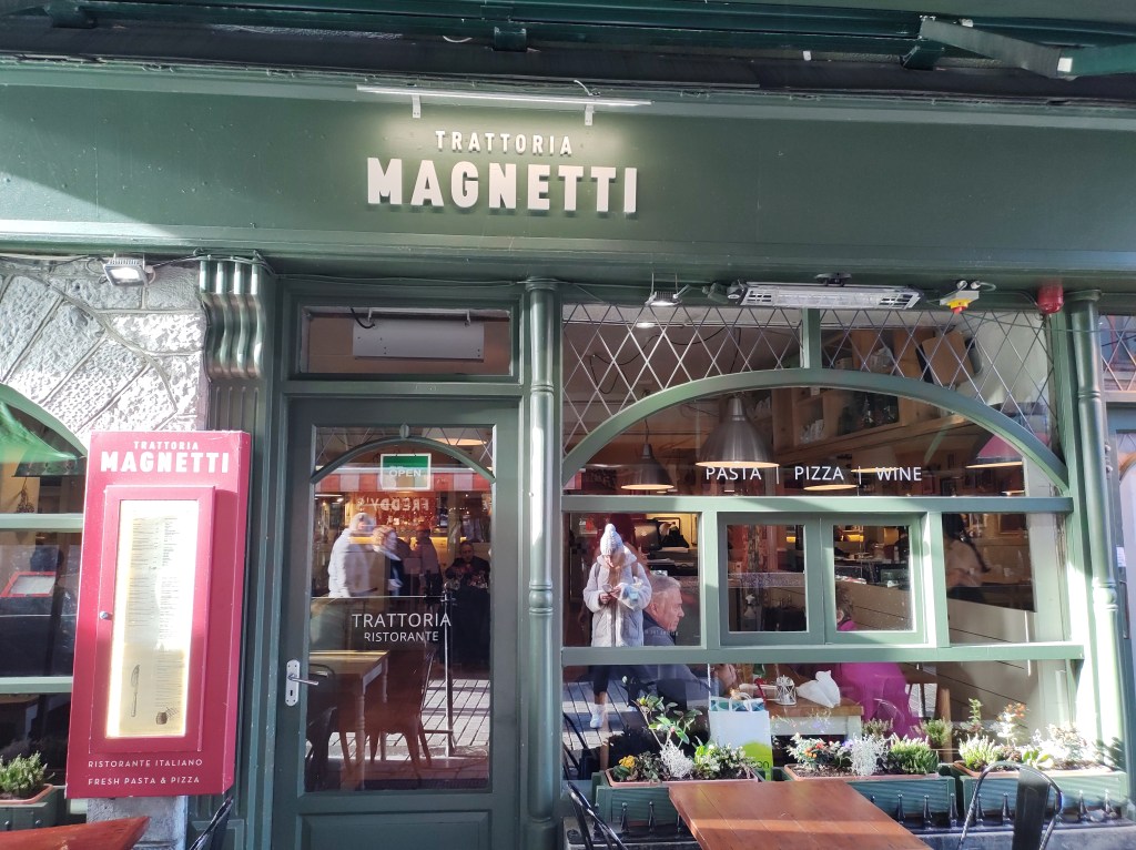Dove mangiare italiano a Galway trattoria Magnetti - Consigliviaggiasia