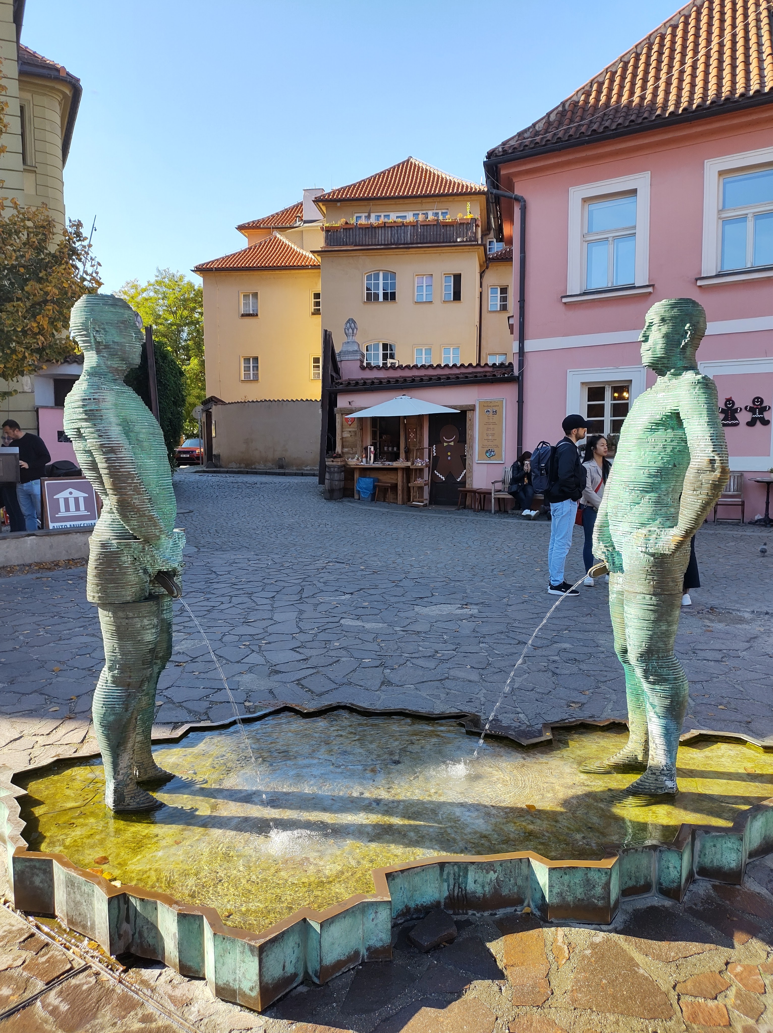 Tour stravaganti da fare a Praga - Consigliviaggiasia.blog